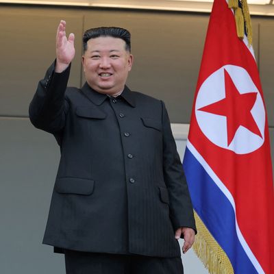 Nordkoreas Diktator Kim Jong Un hat seiner Bevölkerung Hotdog-Würstchen verbieten lassen. 