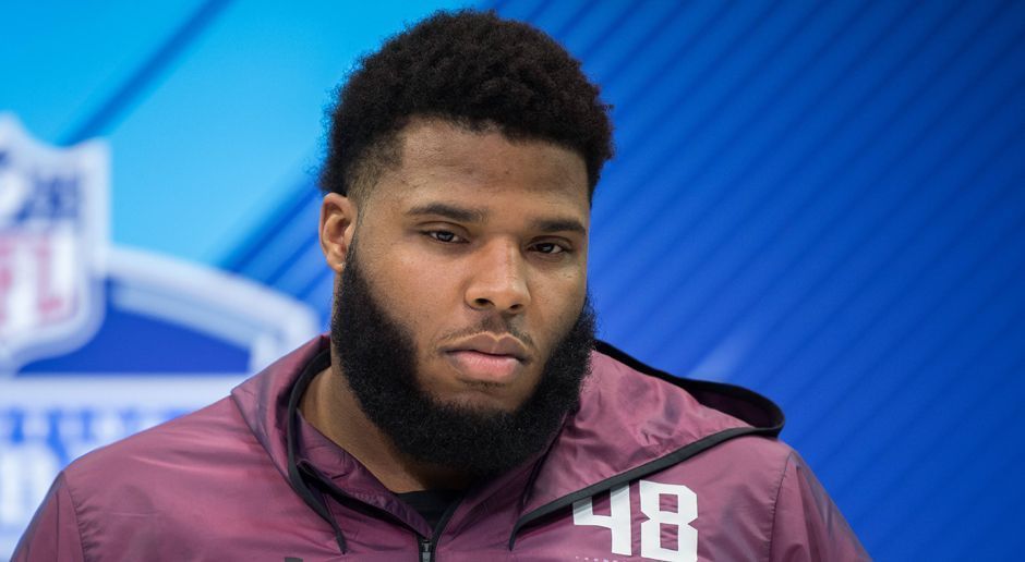 
                <strong>23. New England Patriots: OL Isaiah Wynn </strong><br>
                Er sagt: "Ich schicke meine Mutter in Urlaub, den Rest sammel ich."
              