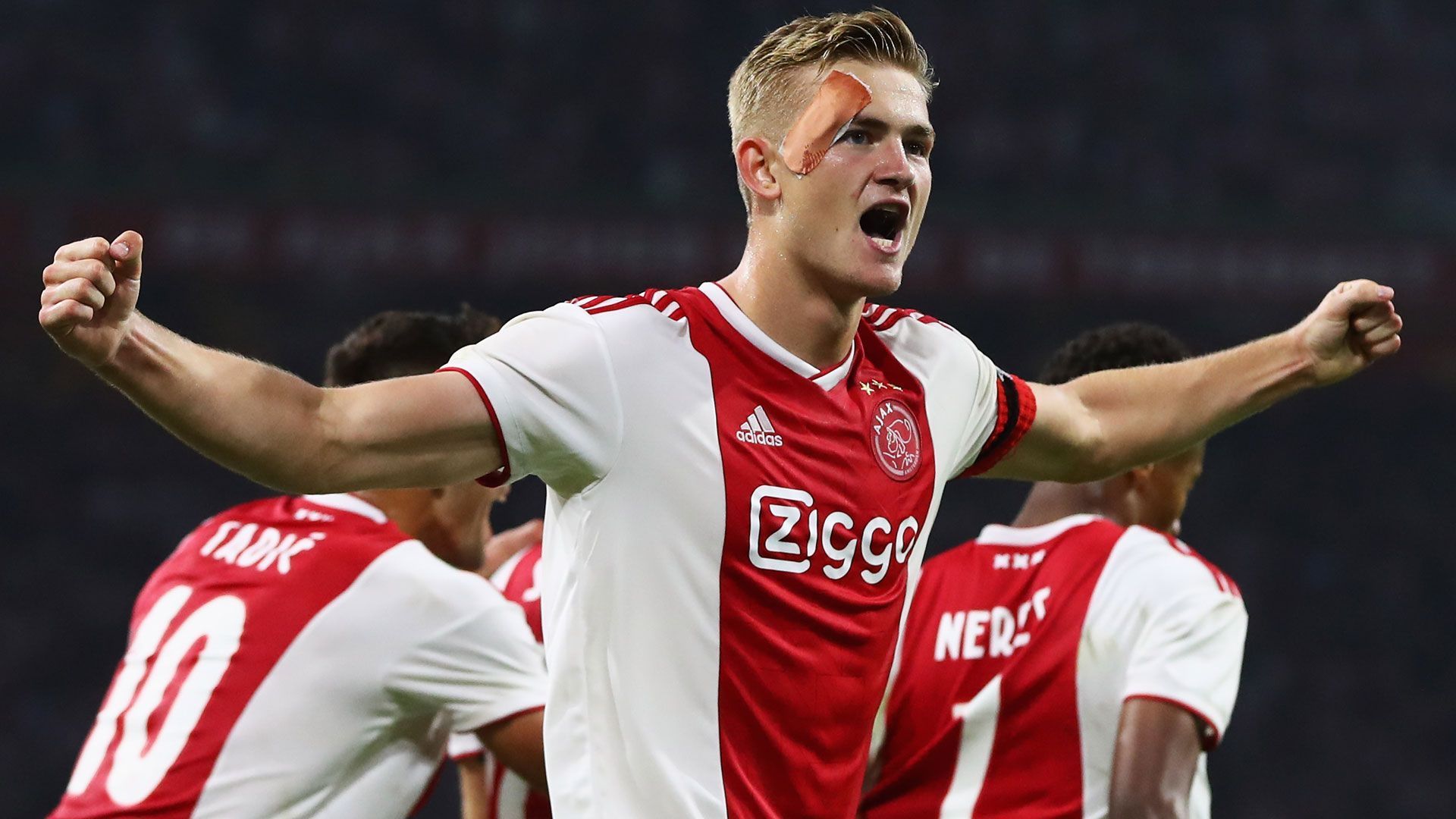 
                <strong>Platz 3: Matthijs de Ligt</strong><br>
                &#x2022; Ablöse: 85,5 Millionen Euro<br>&#x2022; Saison: 2019/20<br>&#x2022; Aufnehmender Verein: Juventus Turin<br>&#x2022; Position: Innenverteidiger<br>
              