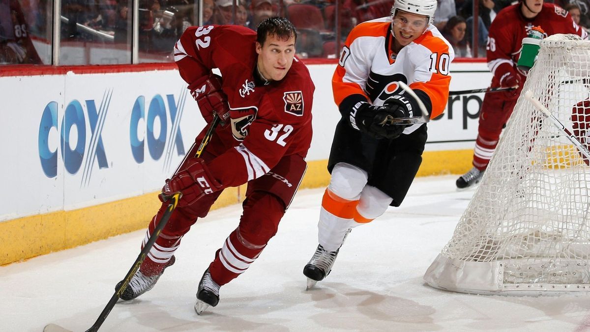 Gaudet (l.) 2014 im Trikot der Arizona Coyotes