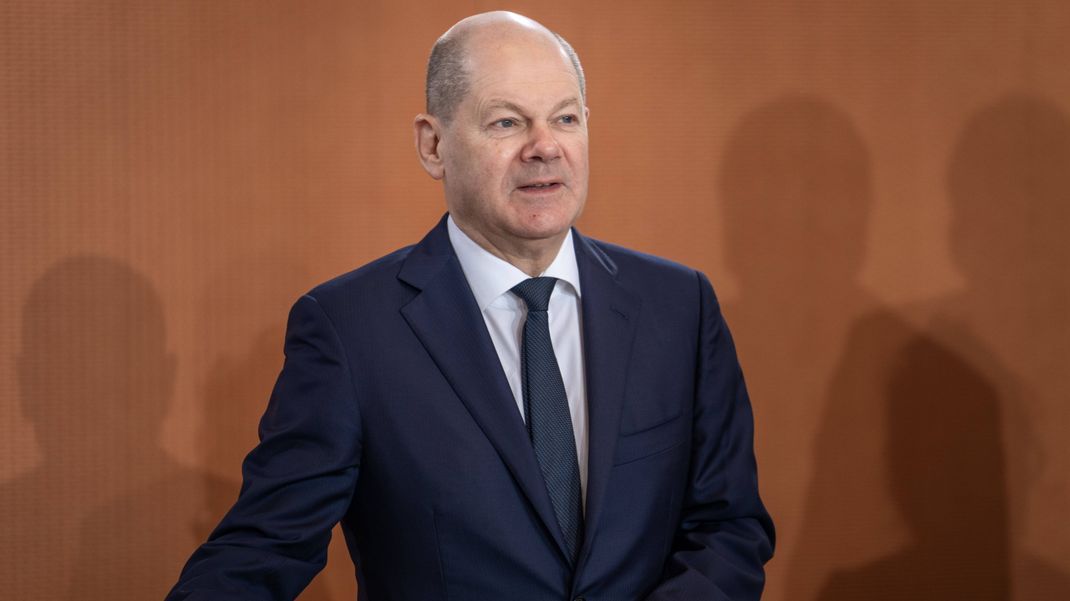 Kanzler Olaf Scholz soll nach dem Willen der Union erneut zum Cum-Ex-Skandal befragt werden.