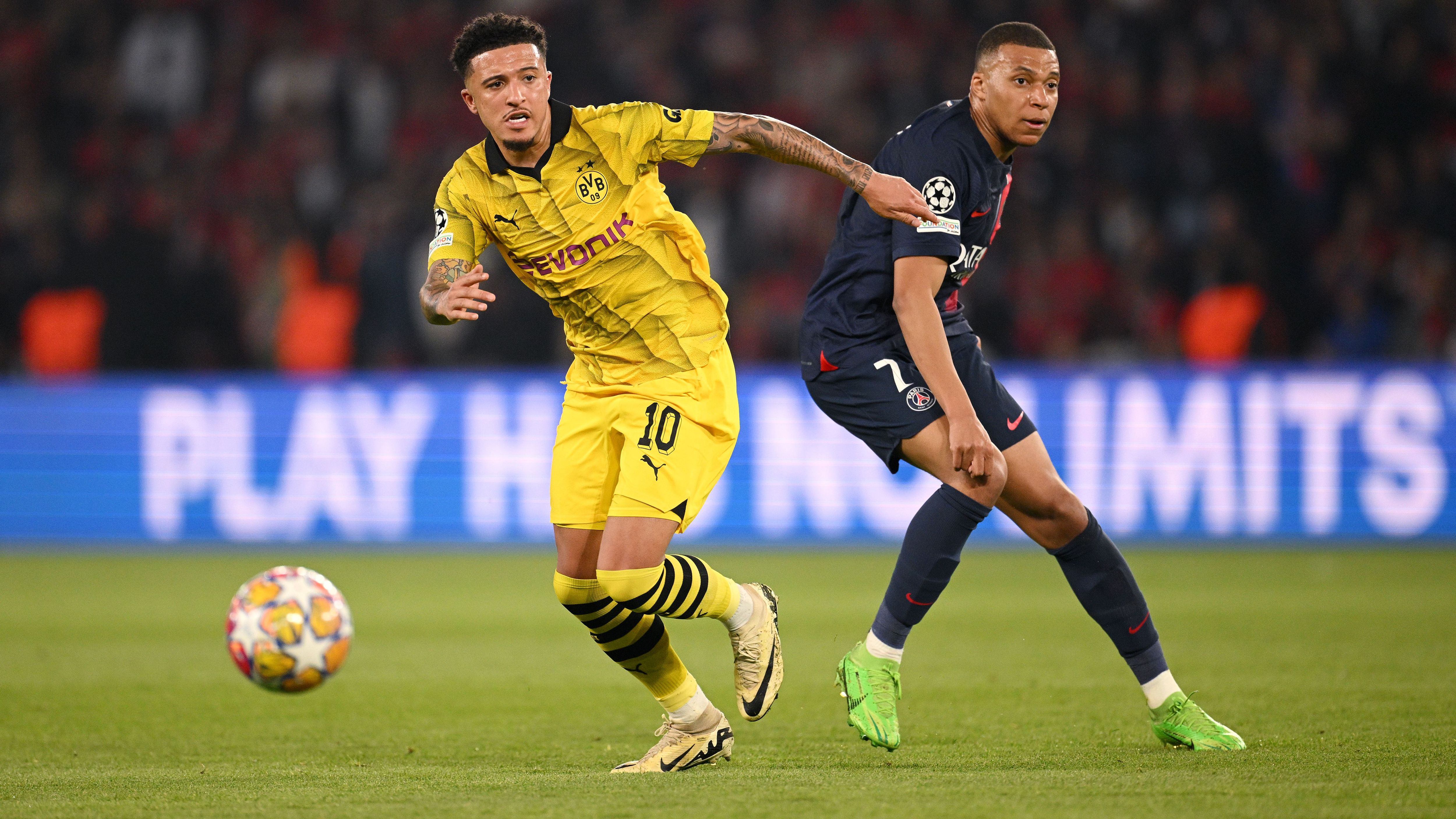 <strong>Jadon Sancho (Borussia Dortmund)</strong><br>Dass der BVB Leihspieler Jadon Sancho gerne halten würde, ist kein Geheimnis, wie auch Watzke in dem Interview nochmals bekräftigte. Aber: "Das haben wir nicht in unserer Hand, das Thema liegt bei Manchester United." Laut "Bild" wäre der Engländer für 35 bis 40 Millionen Euro zu haben, die "Sun" berichtete hingegen schon von mehr als 60 Millionen Euro.