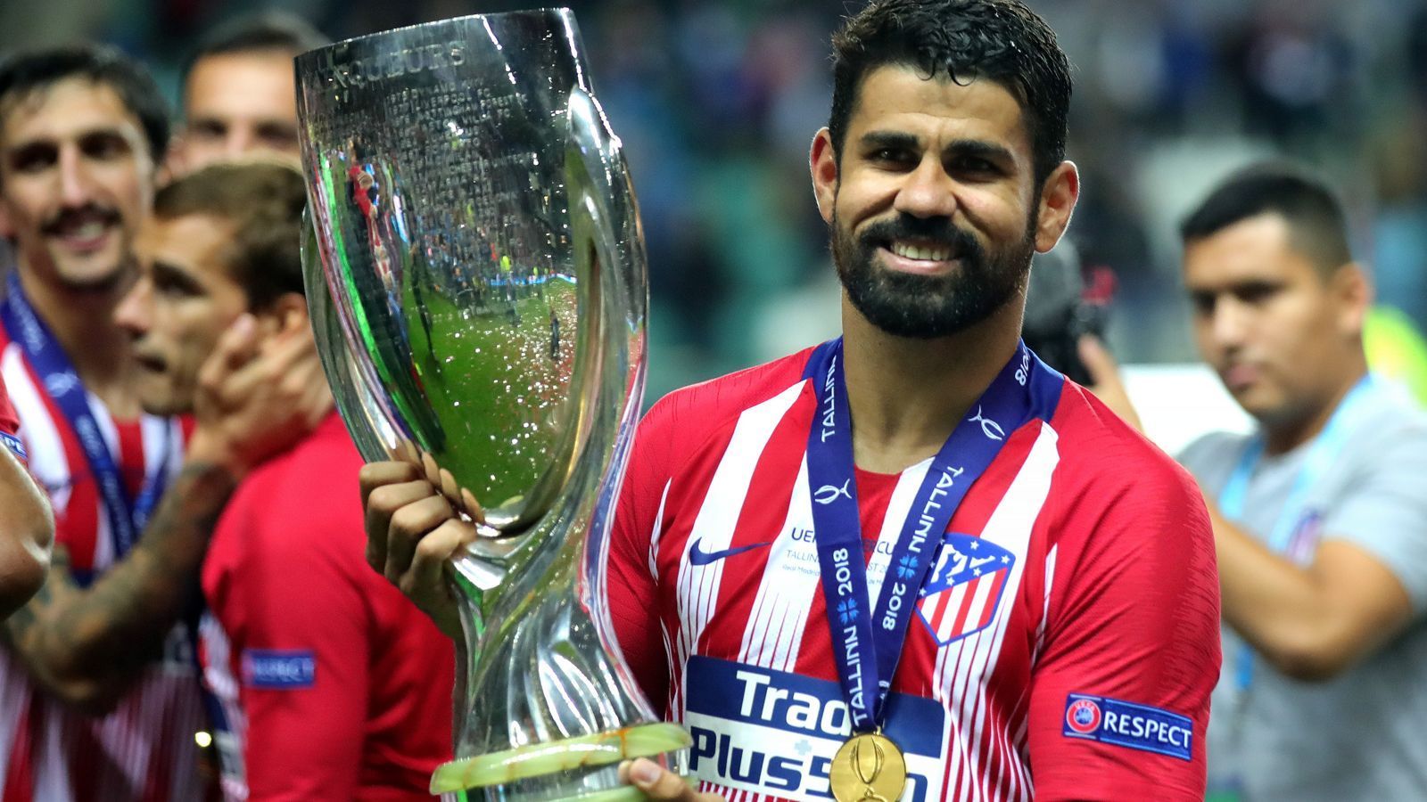 
                <strong>Real vs. Atletico: Der UEFA Supercup in Bildern</strong><br>
                Der Mann des Tages: Atleticos Diego Costa.
              