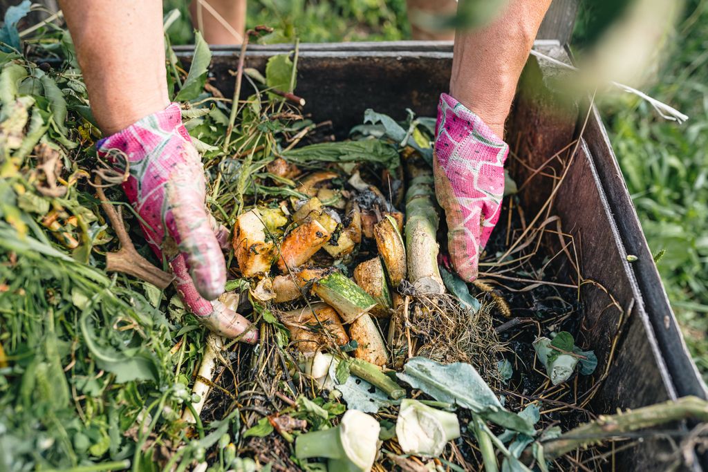 Gartenabfälle Praktische Lösungen für Ihren Garten