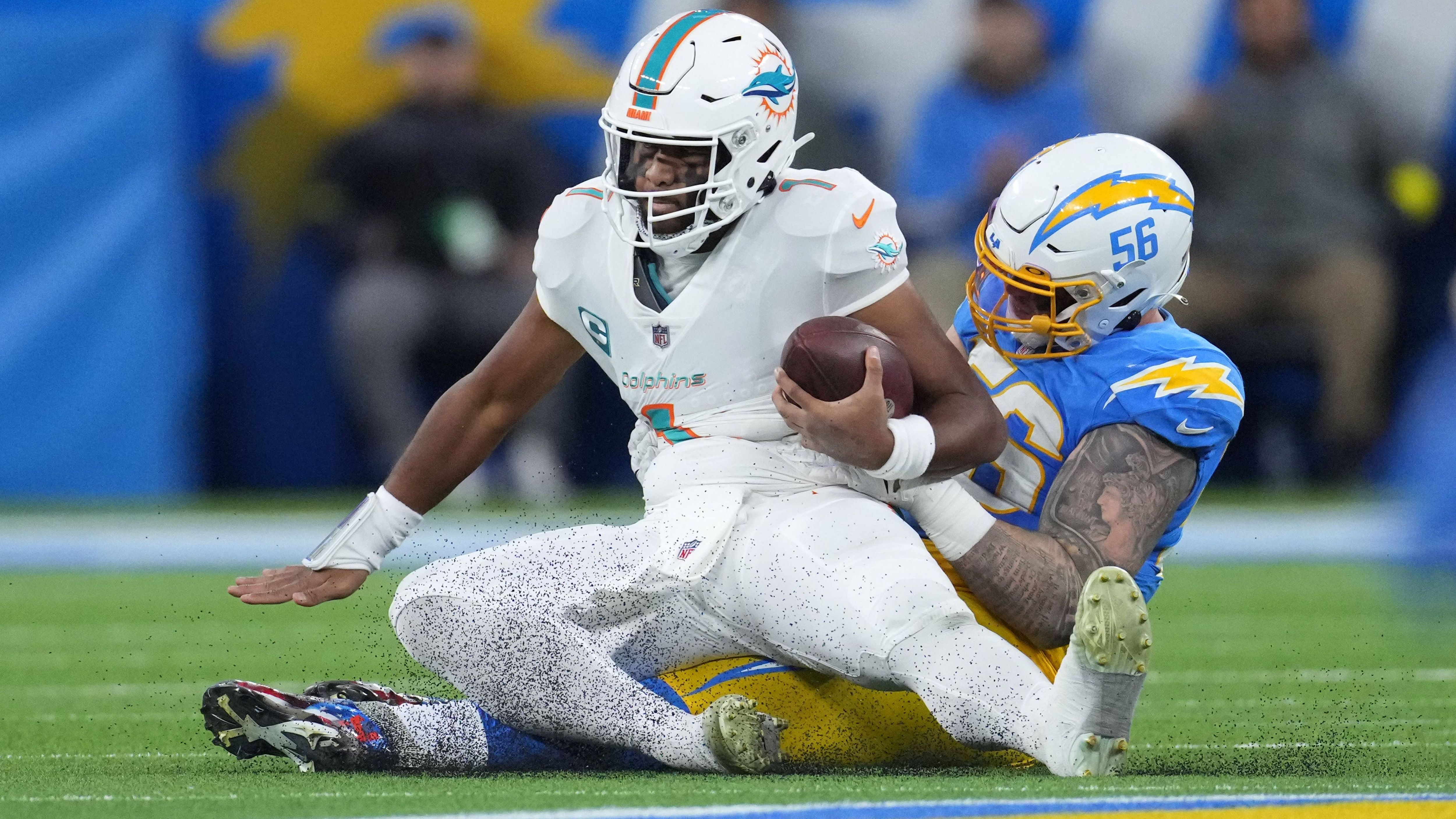 <strong>31. Platz: Miami Dolphins</strong><br>Anzahl zugelassener Sacks: 31<br>Raumverlust durch zugelassene Sacks: <strong>184 Yards</strong><br>Spieler: Tua Tagovailoa (29; 171 Yards), Ced Wilson (1; 7 Yards), De'Von Achane (1; 6 Yards)