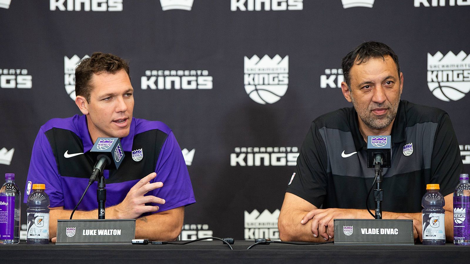 
                <strong>Platz 15: Sacramento Kings</strong><br>
                Franchise-Wert: 1,575 Milliarden Dollar
              