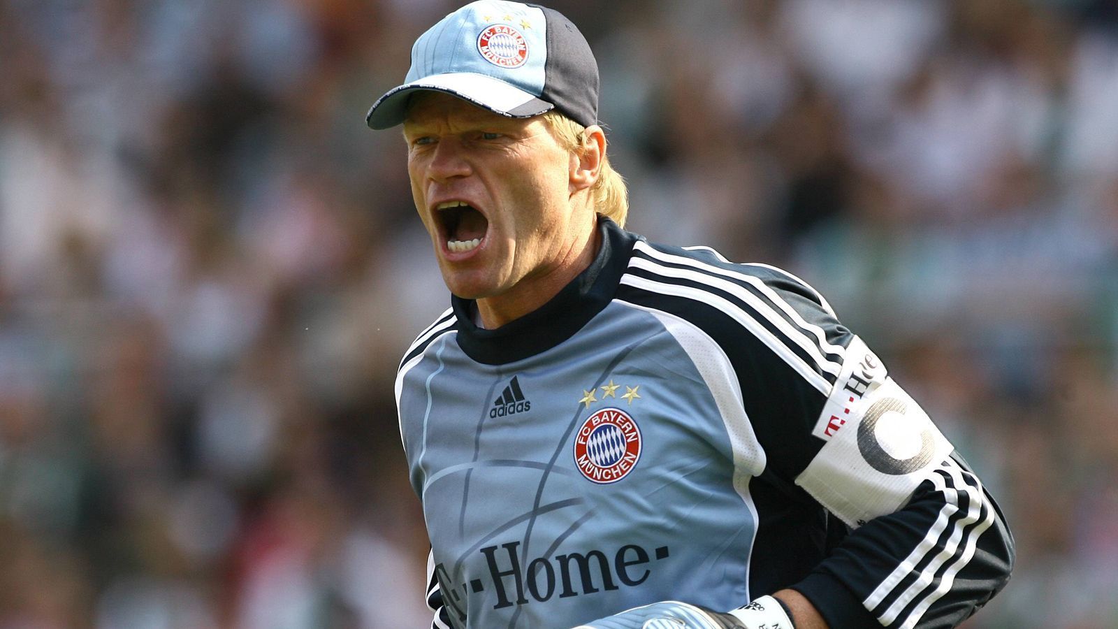 
                <strong>Oliver Kahn</strong><br>
                In der Hochphase seiner Karriere war der "Titan" wohl der beste Torwart der Welt. Spieler hatten teilweise vor seinen legendären Wutausbrüchen und Kung-Fu-Tritten Angst, doch was ihn viel mehr auszeichnete waren seine Paraden. So sicherte er dem FC Bayern beispielsweise 2001 den Champions-League-Titel im Elfmeterschießen. Der heutige Vorstandsvorsitzende der Münchner war ein unvergleichlicher Keeper, der seinen Platz neben weiteren FIFA-Legenden wie Petr Cech oder Iker Casillas definitiv verdient hätte.  
              