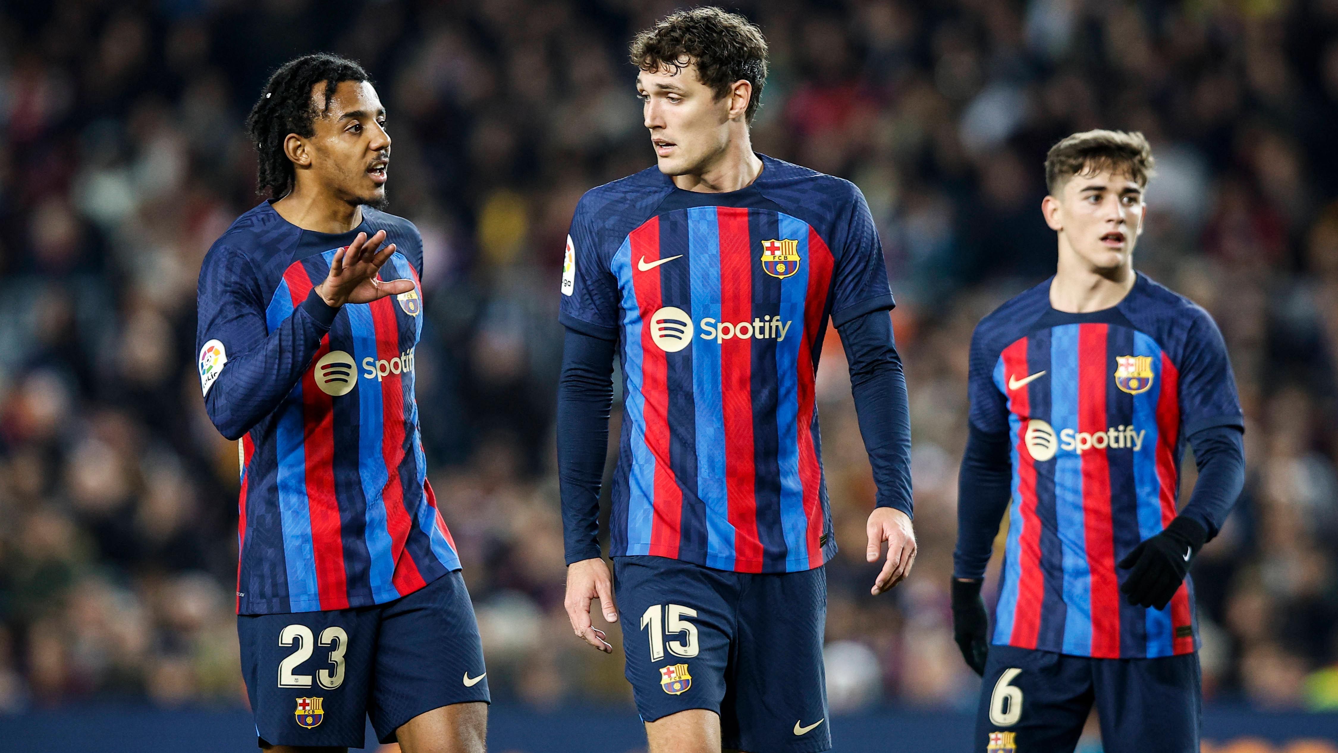 
                <strong>Platz 1: FC Barcelona </strong><br>
                &#x2022; Liga: La Liga <br>&#x2022; sieben Gegentore in 22 Ligaspielen<br>&#x2022; durchschnittliche Gegentore pro Spiel: 0,32<br>
              