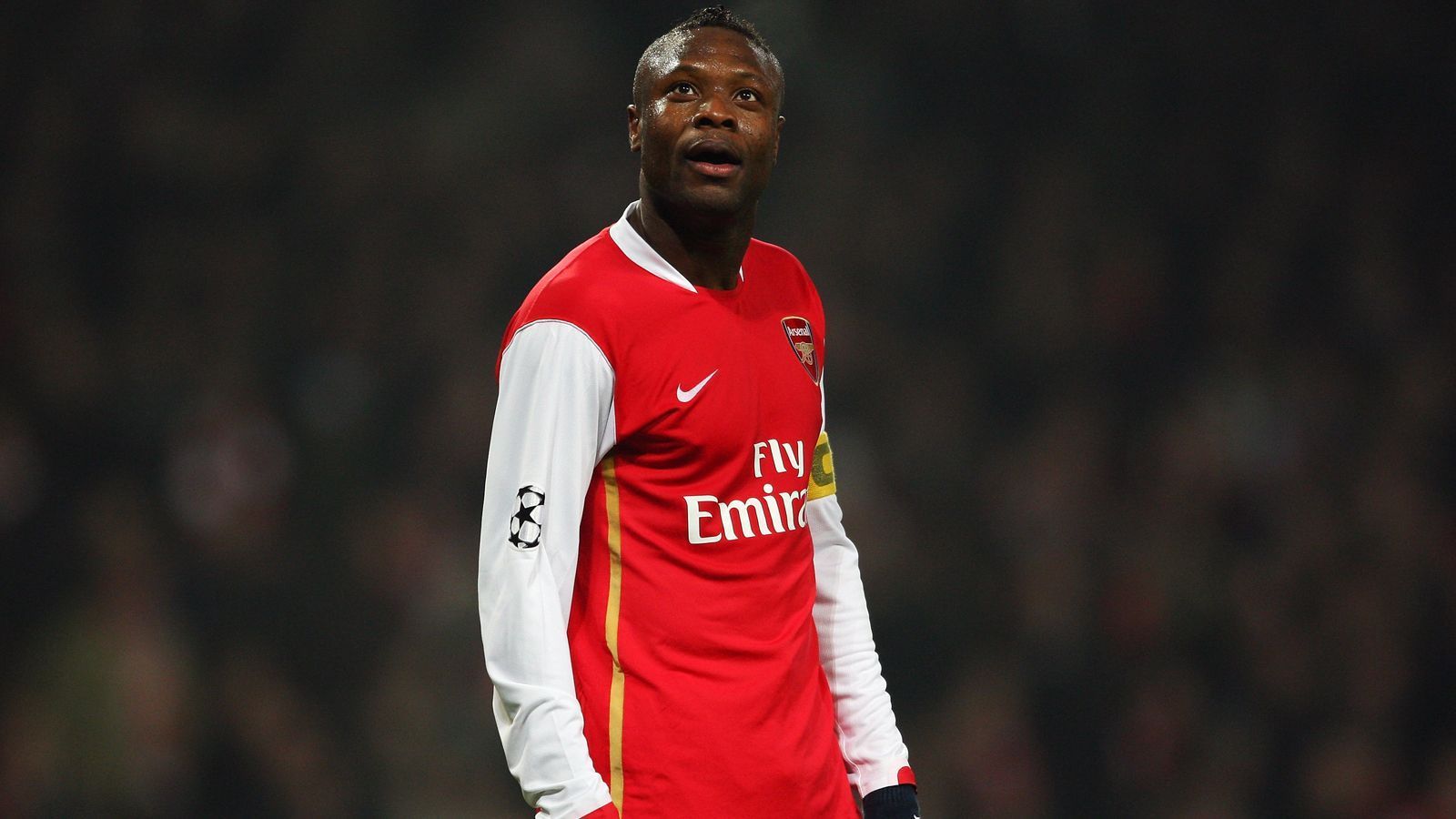 <strong>William Gallas</strong><br>
                Was William Gallas einst beim FC Chelsea abgezogen haben soll, um zum FC Arsenal zu wechseln, ist kaum zu glauben. Die Blues gaben kurz nach dem Transfer 2006 bekannt: "Er hat gedroht, ein Eigentor zu schießen oder sich eine absichtliche Rote Karte einzuhandeln."
