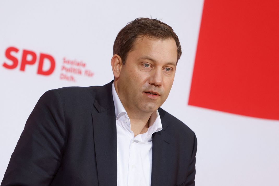 Social Democratic Party (SPD) co-leader Lars Klingbeil attends a news conference in Berlin, Germany December 12, 2022. REUTERS/Michele Tantussi
