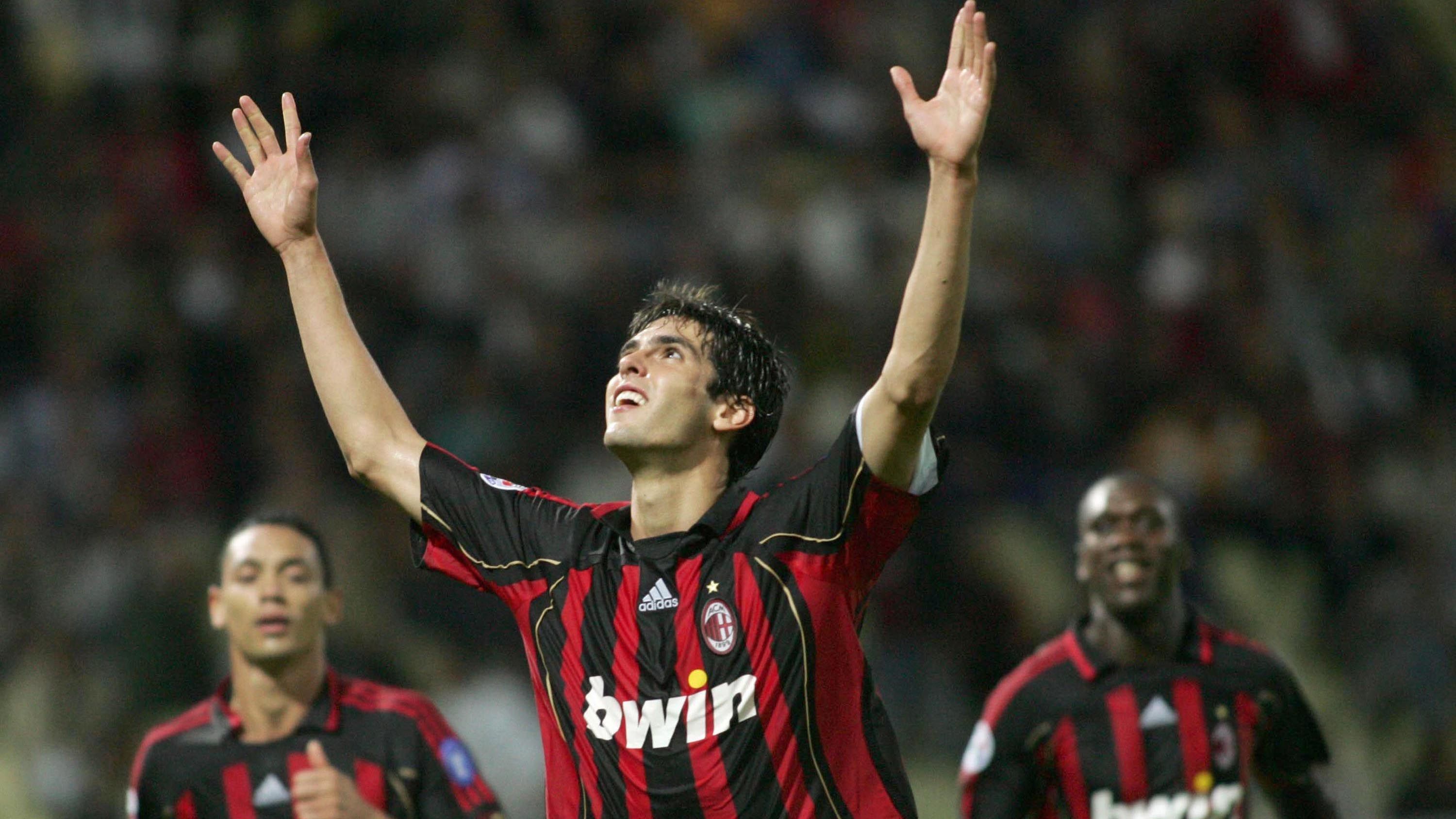 
                <strong>2007: Kaka </strong><br>
                &#x2022; Nationalität: Brasilien <br>&#x2022; damaliger Verein: AC Mailand <br>
              