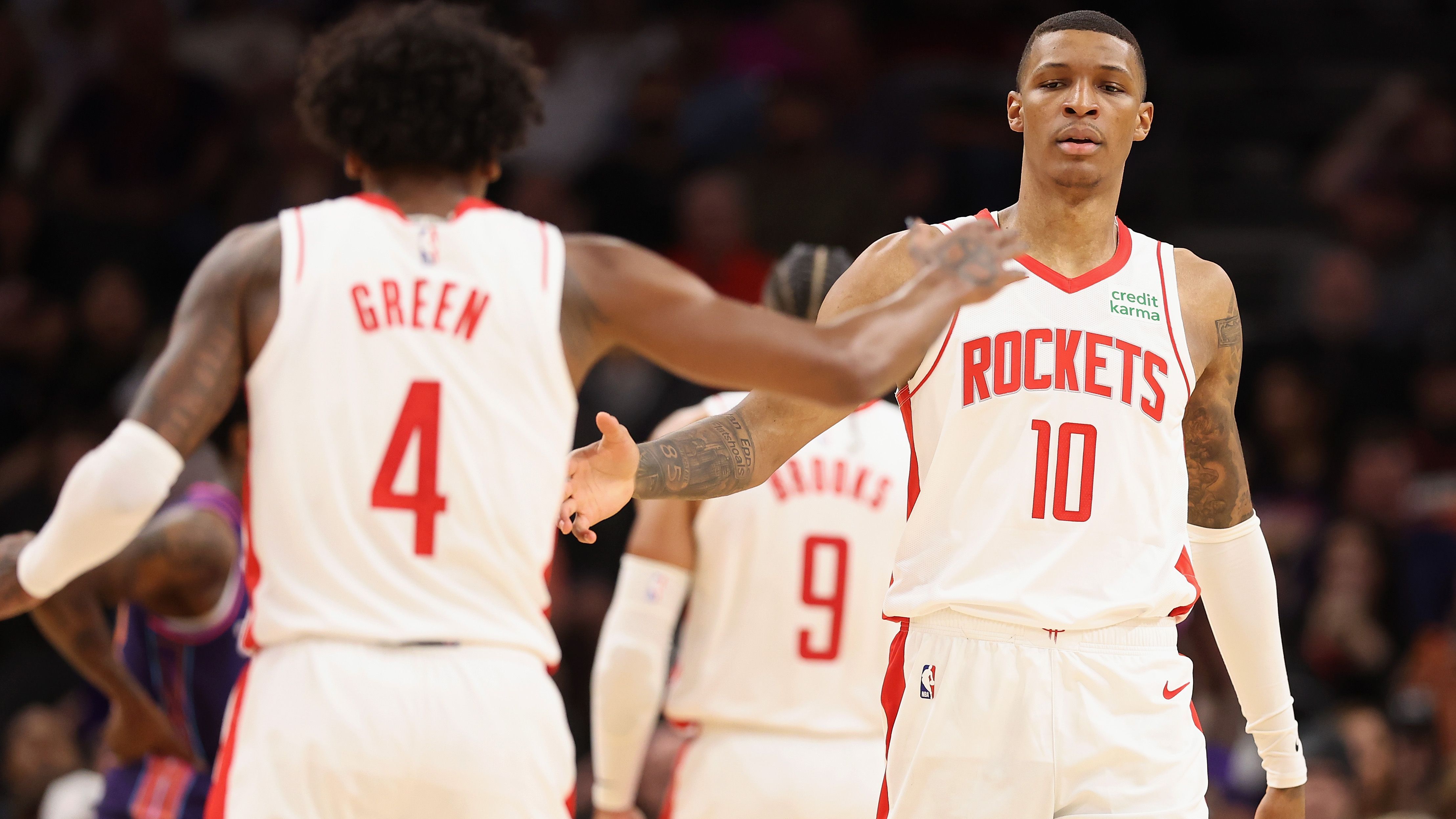 <strong>Platz 22 -&nbsp;Houston Rockets (zuvor Rang 21, 25:34)</strong> <br>Nach 37 Spielen standen die Rockets bei 19:18. Seither hat Houston eine Bilanz von 6:16. Zuletzt gab es zehn Niederlagen in zwölf Spielen. Auch deshalb wird es dieses Jahr mit PlayIns und Playoffs nichts werden. Problematisch ist dabei weiterhin die Performance auf fremdem Parkett (5:24).