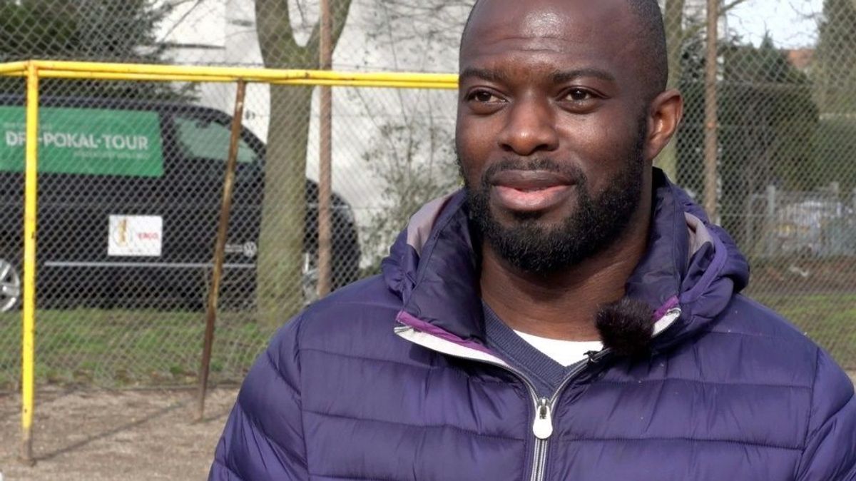 Hans Sarpei glaubt an Schalker Sieg im Pokal