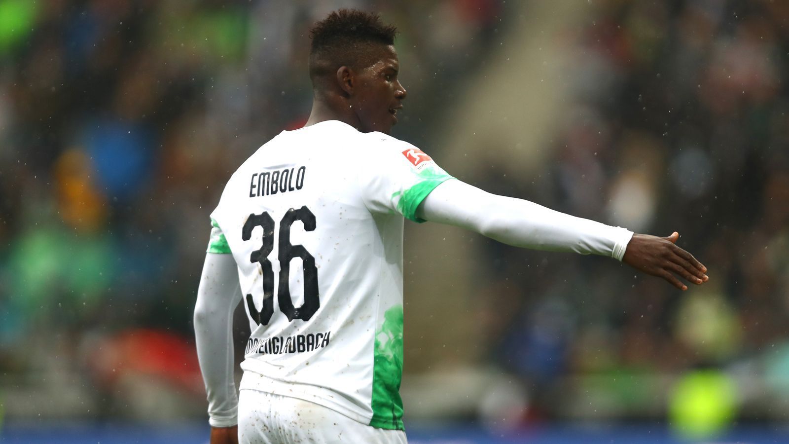 
                <strong>Breel Embolo (Borussia Mönchengladbach)</strong><br>
                Muss 57 Minuten lang zuschauen, ehe er für Benes ins Spiel rückt. Seine Hereinnahme gibt dem Team einen Ruck. Fortan ist die Partie offener. Der Schweizer ist im Grunde an allen guten Szenen beteiligt. ran-Note: 2
              