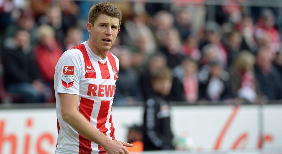 
                <strong>Dominique Heintz</strong><br>
                Laut der "RuhrNachrichten" soll der FC Schalke 04 stark an einem Transfer von Dominique Heintz interessiert sein. Der 24-Jährige soll ebenfalls eine Ausstiegsklausel in seinen Vertrag eingebaut haben, die es ihm erlaubt, den Verein für rund zehn Millionen Euro zu verlassen. 
              