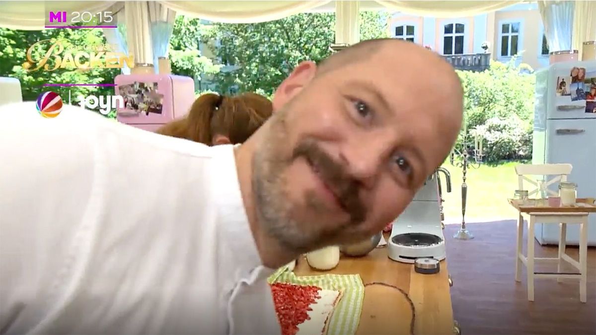 Juror Christian Hümbs schaut bei "Das große Backen" mal rein...