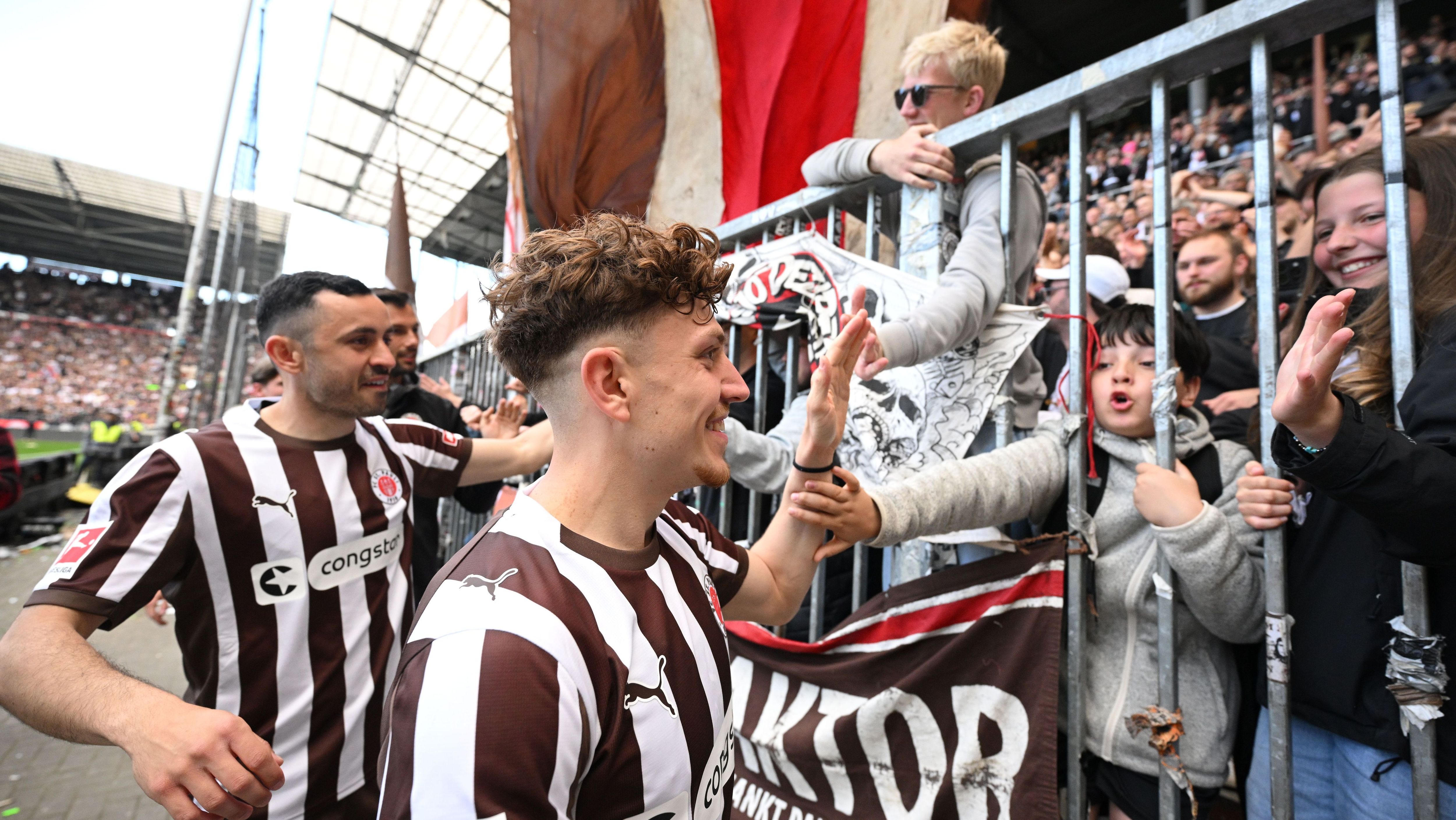 <strong>Platz 2: FC St. Pauli</strong><br><strong>Ausgaben für den Kader:</strong>&nbsp;11,25 Millionen Euro<br><strong>Marktwert des Kaders:</strong>&nbsp;48,28 Millionen Euro<br><strong>Differenz:</strong>&nbsp;37,03 Millionen Euro<br><strong>Wertschöpfung:</strong> 76,7 Prozent