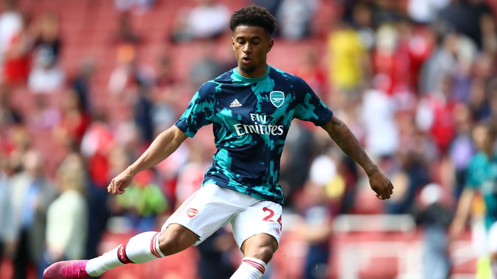 
                <strong>Reiss Nelson</strong><br>
                2018-2019: TSG Hoffenheim (ausgeliehen)2019 zum FC Arsenal zurückgekehrt
              