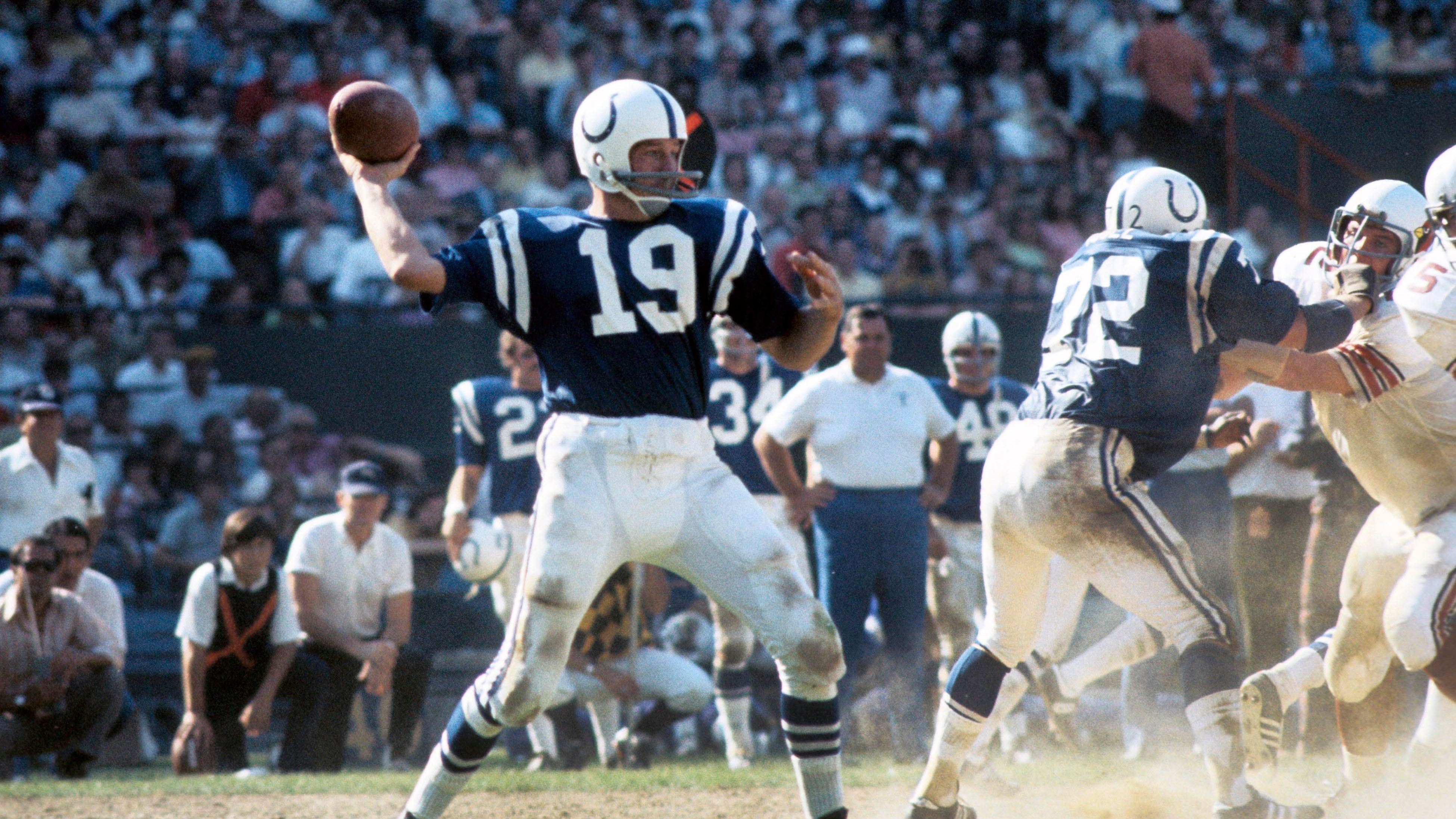 <strong>19: Johnny Unitas</strong><br>Teams: Baltimore Colts, San Diego Chargers<br>Position: Quarterback <strong></strong><br>Erfolge: Pro Football Hall of Famer, dreimaliger NFL-Champion, dreimaliger NFL MVP<br>Honorable Mention: Lance Alworth