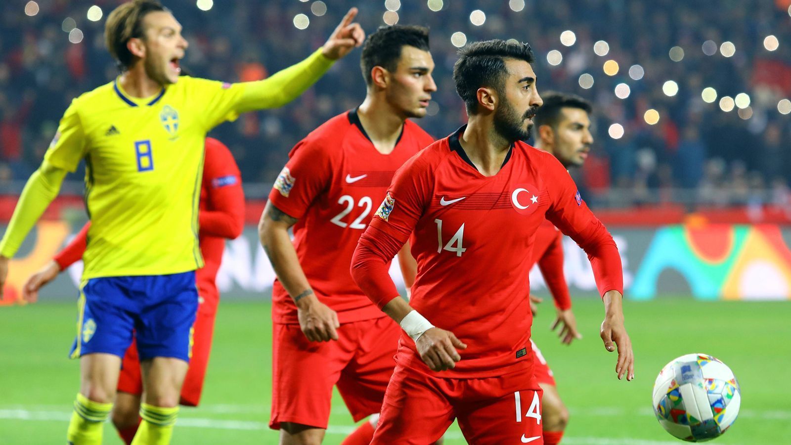 
                <strong>Absteiger: Türkei</strong><br>
                Von League B in League CDie Türkei muss den Gang in die League C antreten, vier Punkte reichten in der Gruppe gegen Russland und Schweden nicht.
              