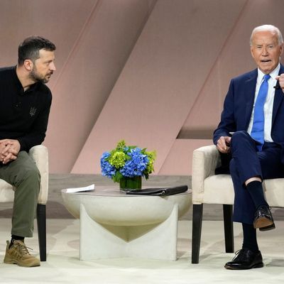 Der ukrainische Präsident Selenskyj und US-Präsident Biden