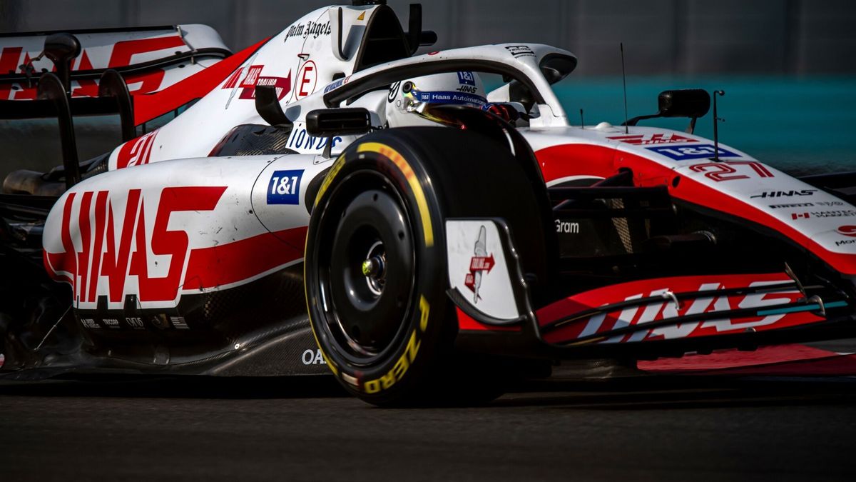 Nico Hülkenberg stand wegen eines Defekts stundenlang in der Garage