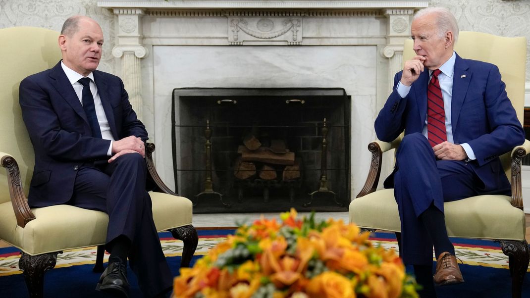 Joe Biden und Olaf Scholz im Weißen Haus.