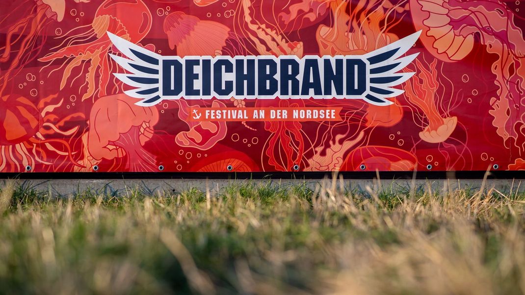 Die weltweite IT-Panne beeinträchtigt auch das Programm des Deichbrand-Festivals in Niedersachsen.