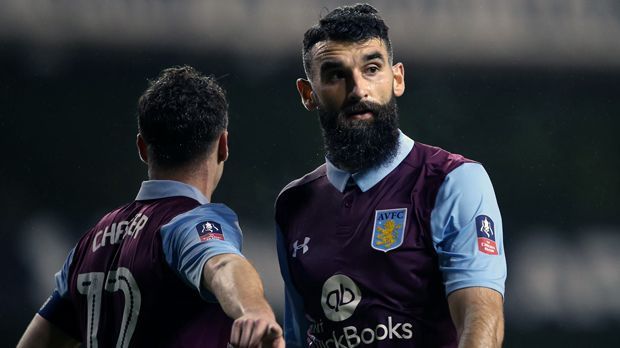 
                <strong>Platz 19 - Aston Villa (England)</strong><br>
                Höhe der Gehaltszahlungen: 125 Millionen EuroSteigerung/Reduzierung im Vergleich zu 2015: +14 Prozent
              