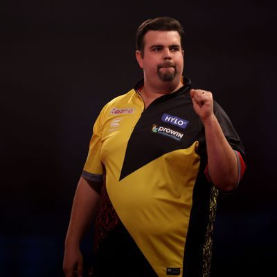 Gabriel Clemens jubelt während seines Spiels gegen Jim Williams bei der Darts-WM.