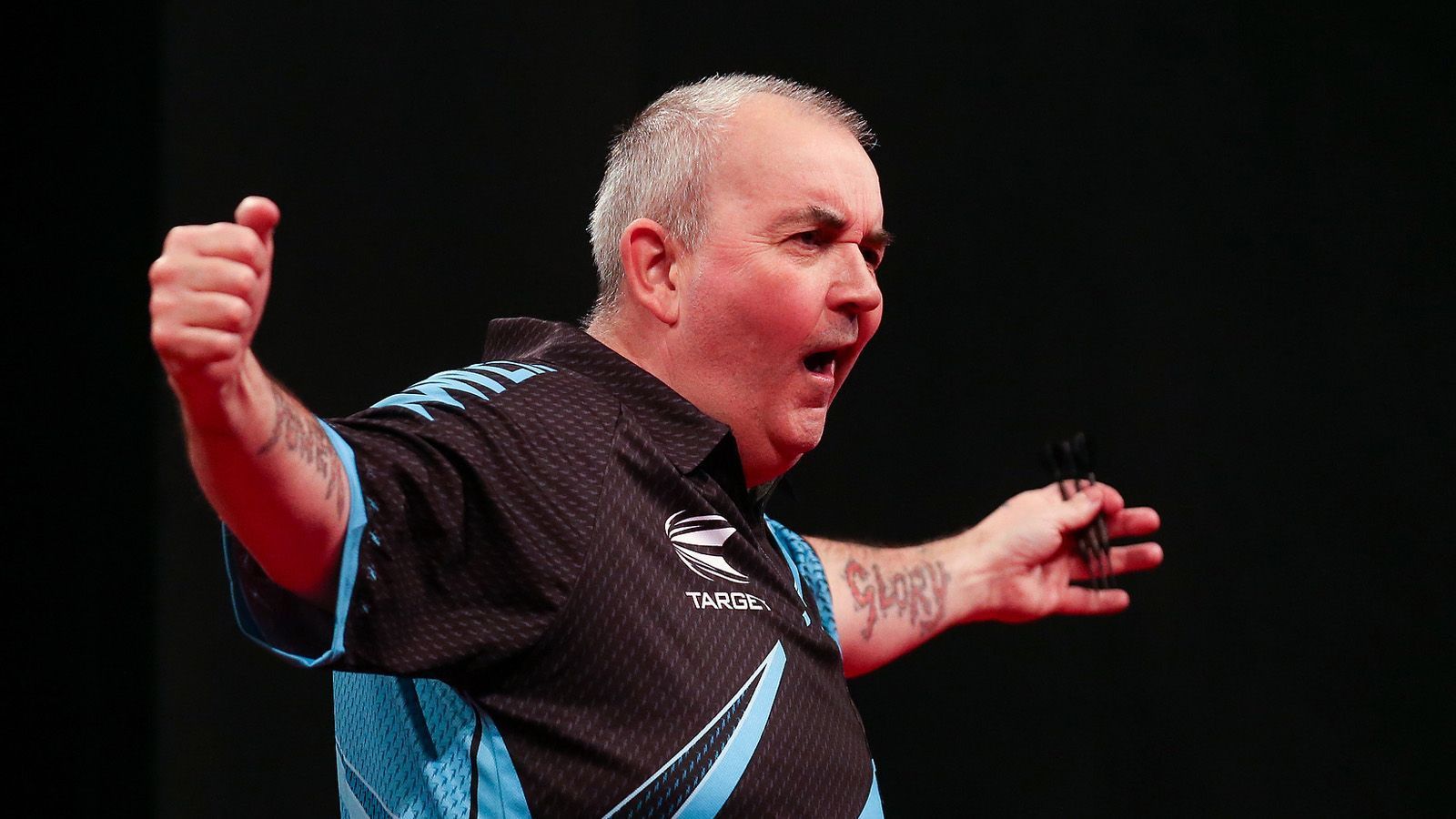 <strong>Phil Taylor (England) - The Power</strong><br>
                Phil Taylor darf als Rekord-Weltmeister und Dart-Legende natürlich nicht fehlen. Zu seinem Spitznamen "The Power"&nbsp;kam er aber vielmehr durch einen Zufall. Denn Taylor selbst suchte sich diesen Namen gar nicht aus. Vielmehr war es ein englischer TV-Mitarbeiter, der Taylor diesen Namen verpasste.