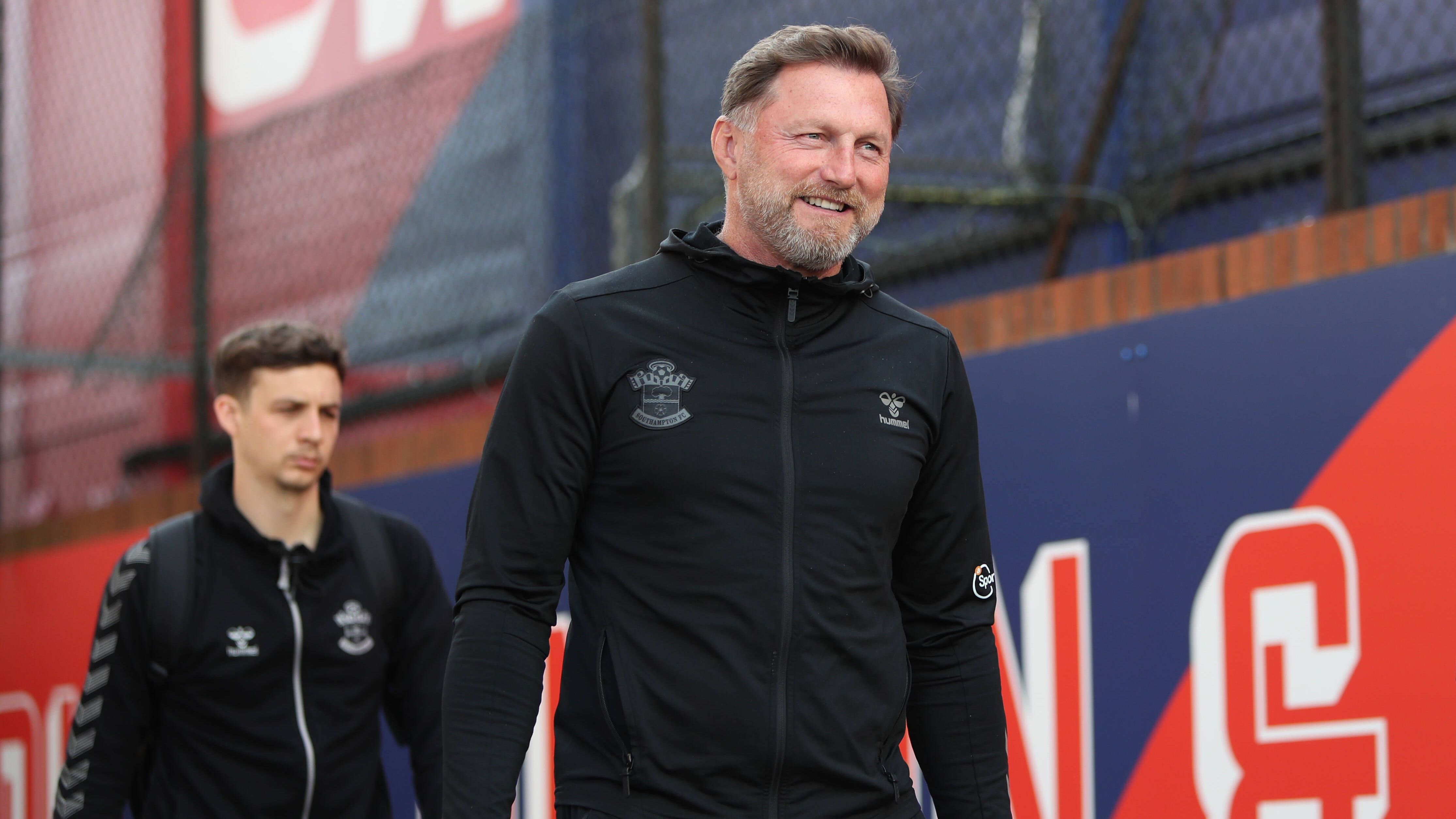 <strong>Ralph Hasenhüttl </strong><br>Stichwort Southampton: Das war die bis dato letzte Station des Österreichers Ralph Hasenhüttl. Vor 14 Monaten endete seine Zeit in England, seitdem wurde er unter anderem mit Manchester United in Verbindung gebracht. Der VfL Wolfsburg soll ihn als möglichen Kovac-Nachfolger im Blick haben, wie die "Bild" Ende Januar schrieb.