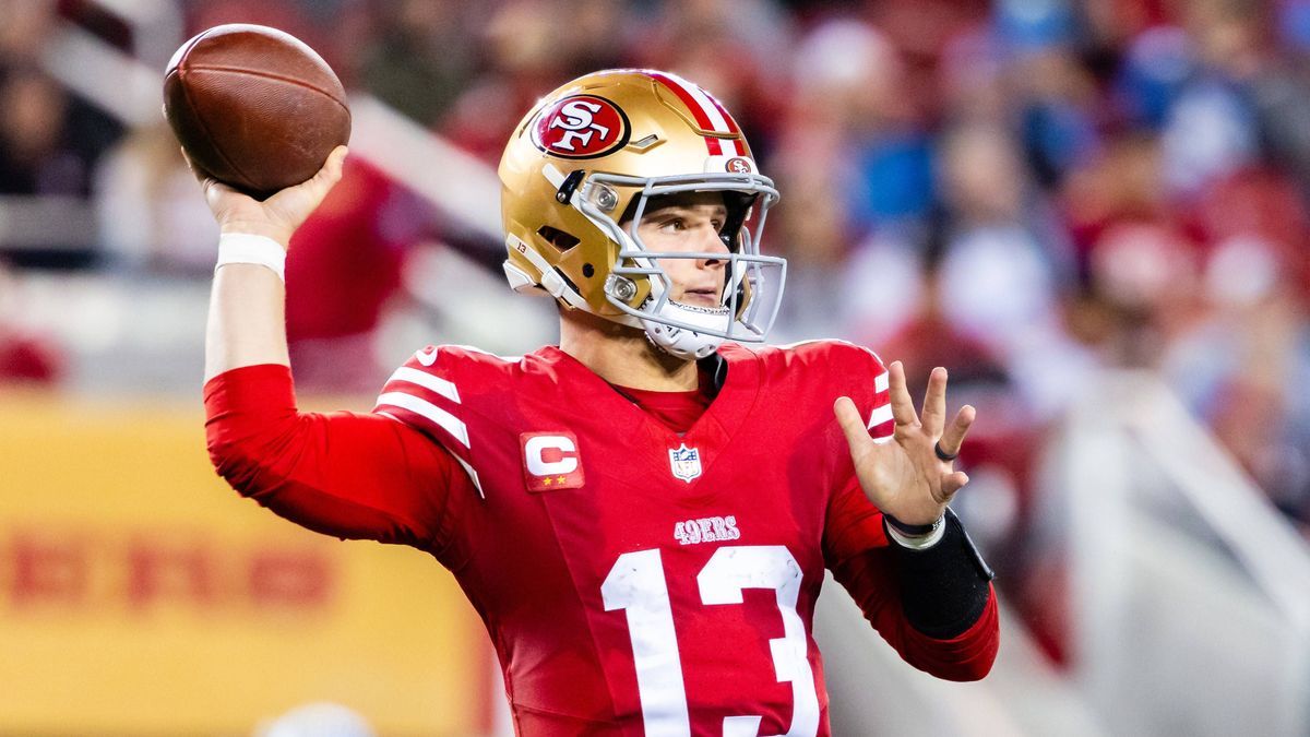 SANTA CLARA, CA - DECEMBER 30: San Francisco 49ers quarterback Brock Purdy (13) passes the ball during a NFL, American Football Herren, USA game against the Detriot Lions on December 30, 2024 at Le...