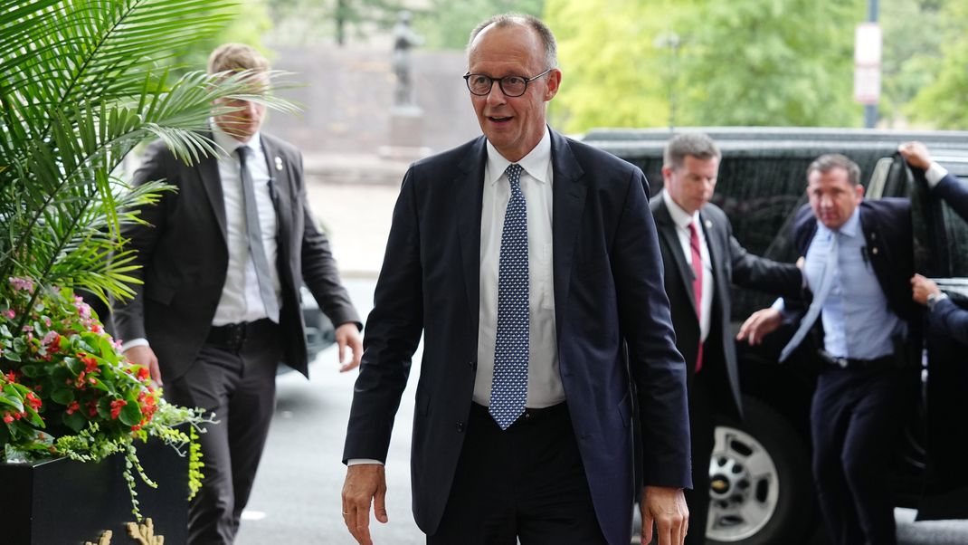 Bundeskanzler Friedrich Merz nach einem Spitzentreffen von US-Präsident Trump und dem ukrainischen Präsidenten Selenskyj mit europäischen Staats- und Regierungschefs im Weißen Haus.