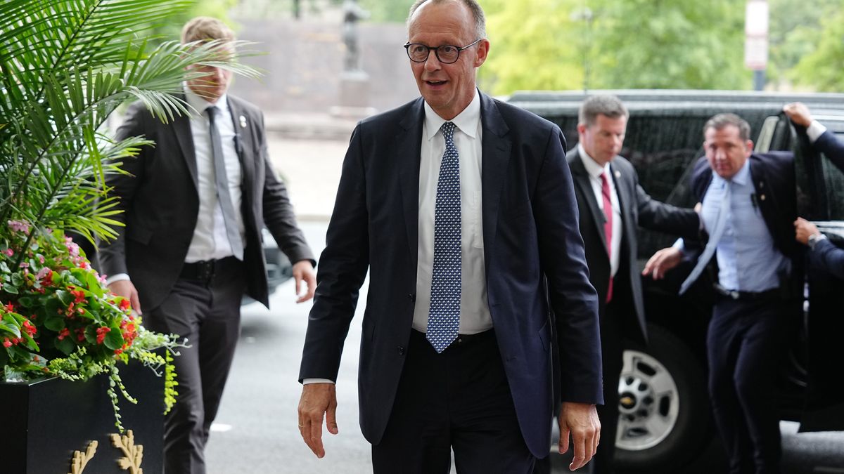 Bundeskanzler Friedrich Merz nach einem Spitzentreffen von US-Präsident Trump und dem ukrainischen Präsidenten Selenskyj mit europäischen Staats- und Regierungschefs im Weißen Haus.