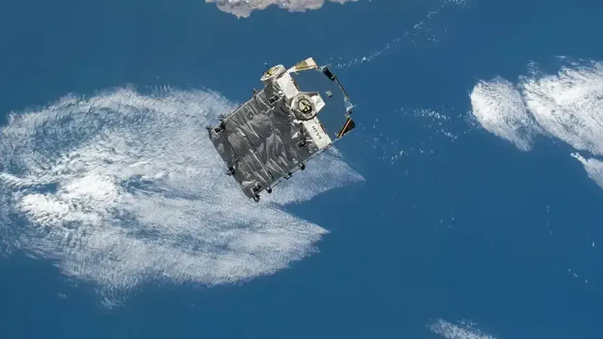 Ein Batterieblock der ISS bedroht die Erde