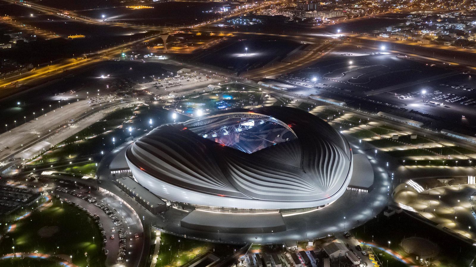 
                <strong>Al-Wakrah Stadium</strong><br>
                Kapazität: 40.000Standort: DohaFertigstellung: Neubau, Eröffnung 2019
              