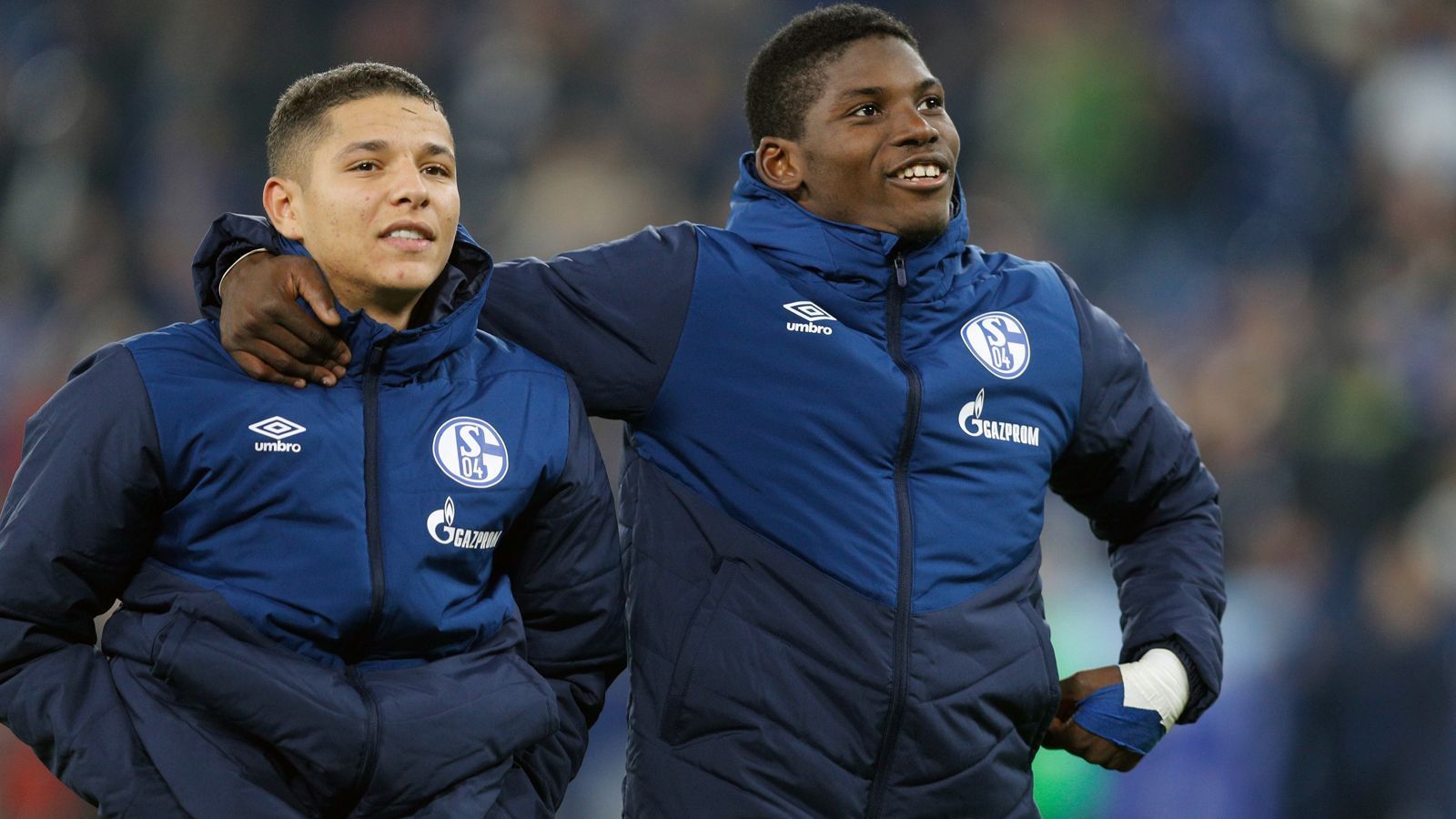 
                <strong>FC Schalke 04</strong><br>
                Abstellungsgebühren: 789.000 EuroAbgestellte Spieler (unter anderem): Amine Harit (li., Marokko) und Breel Embolo (re., Schweiz)
              