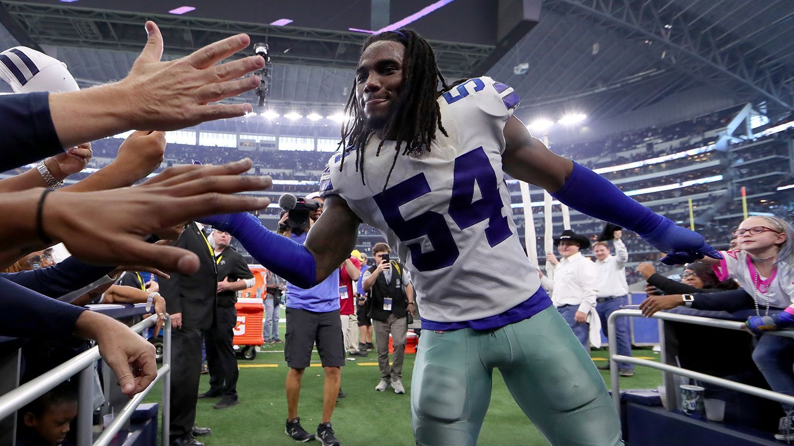 
                <strong>Platz 61: Jaylon Smith</strong><br>
                Position: LinebackerTeam: Dallas CowboysPlatzierung im Vorjahr: nicht dabei
              