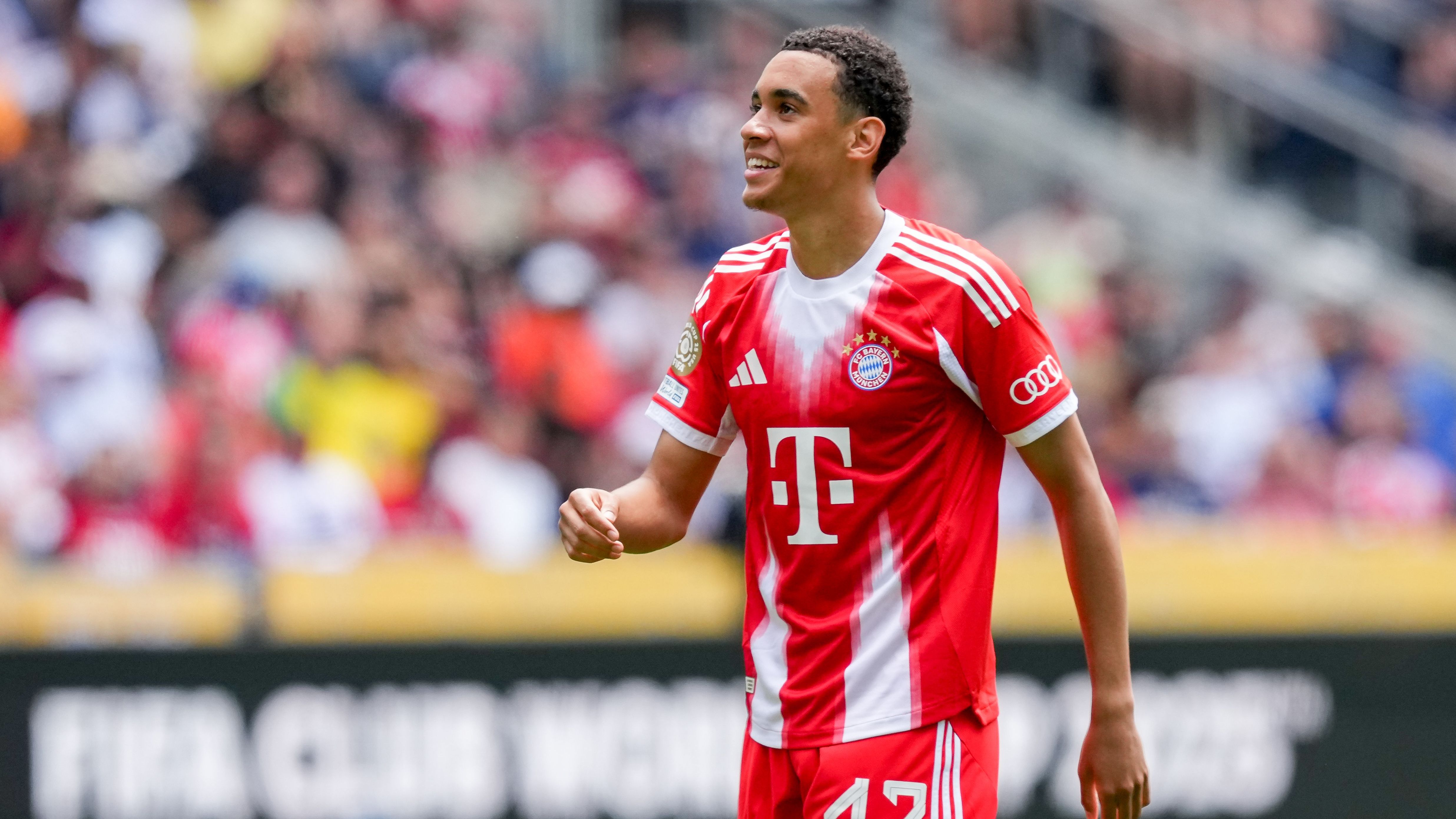 <strong>Platz 5 (geteilt): FC Bayern München</strong><br>Sponsor: Telekom<br>Jährliche Summe: 65 Millionen Euro