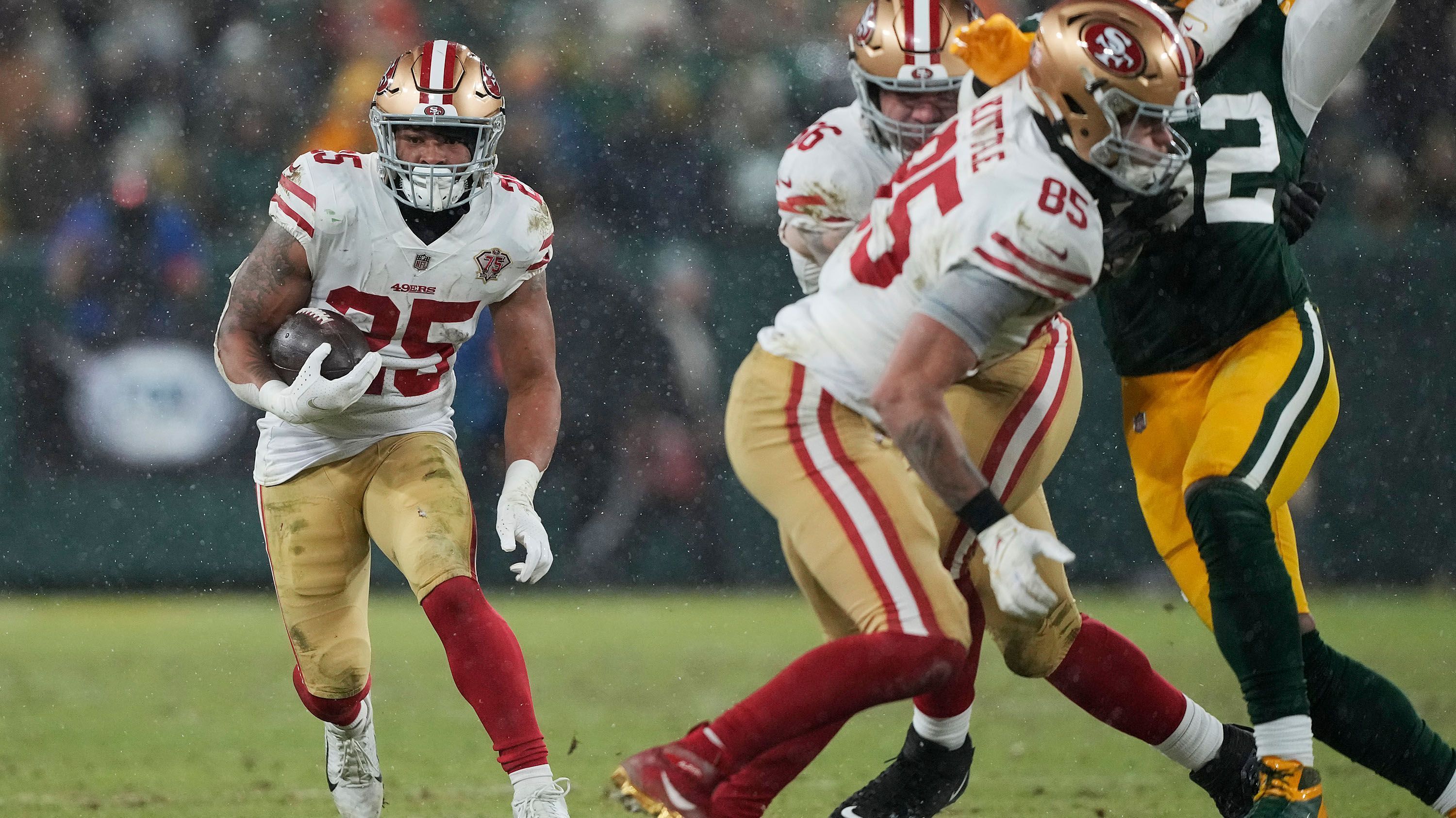 
                <strong>Die meisten Rushing Yards</strong><br>
                Elijah Mitchell (San Francisco 49ers) mit 149 Yards - Die komplette Statistik im Datencenter >>
              