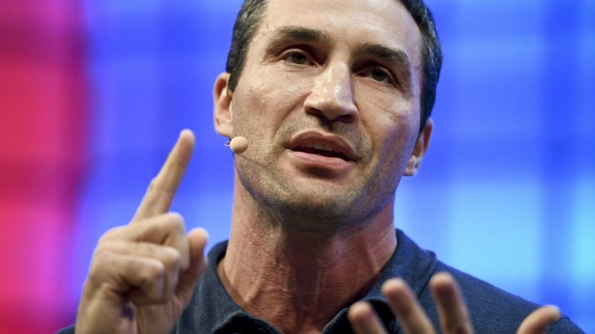 Wladimir Klitschko versteigert letzten Kampfmantel