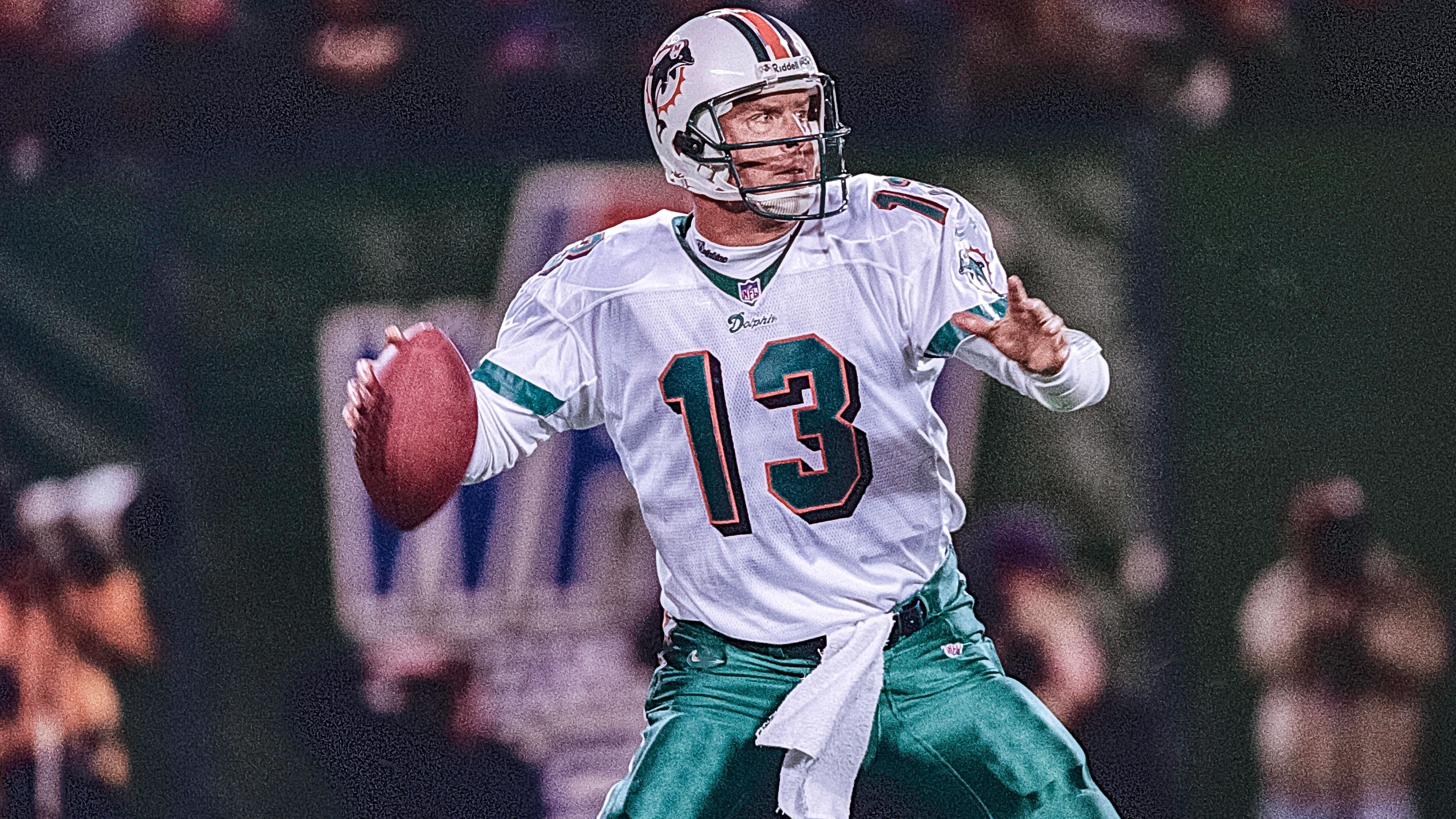 <strong>Dan Marino (Quarterback, 1983 - 1999, Dolphins)</strong><br>Zu seiner Zeit hielt er Rekorde in allen relevanten Passing-Statistiken. Brillante 48 Touchdowns warf er in der Saison 1984 - und erreichte den Super Bowl. Gegen die 49ers um Montana gelang allerdings kein Sieg.