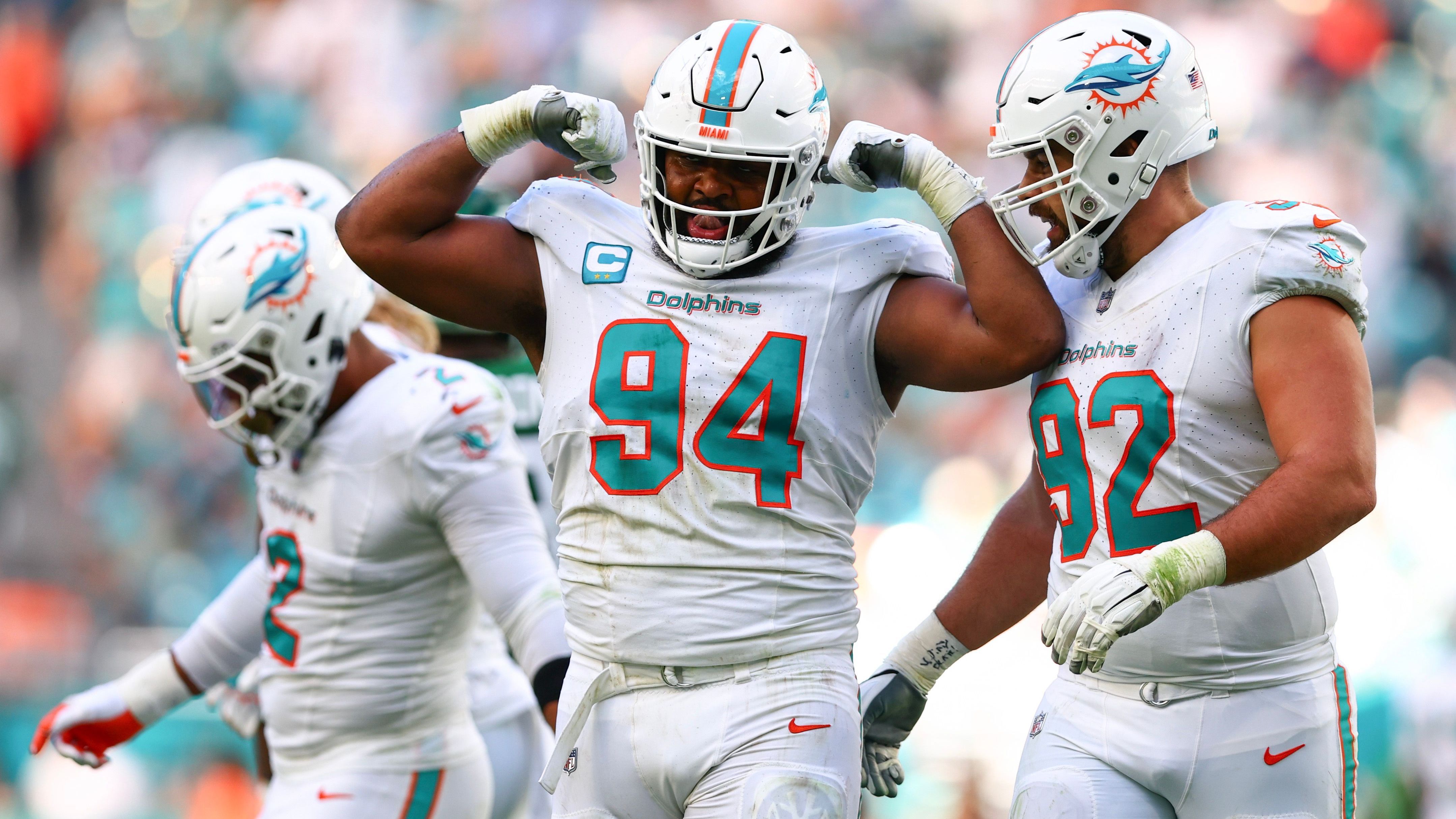 <strong>17. Platz: Miami Dolphins - 97 <strong>Flaggen</strong></strong><br>Yards: 767