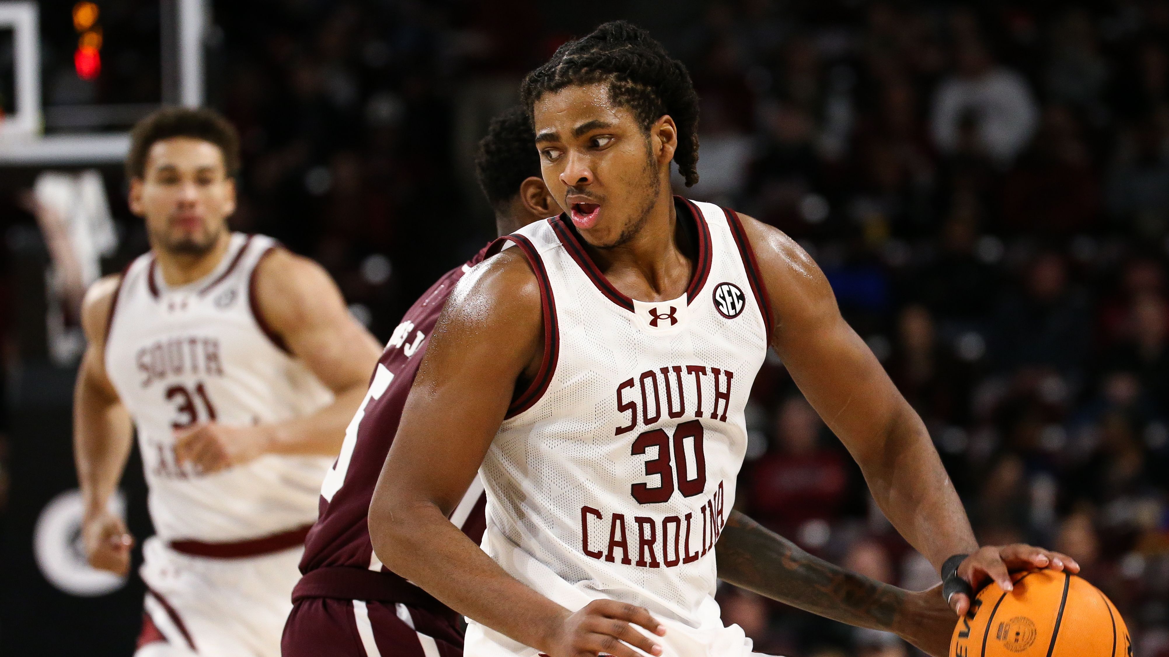 <strong>University of South Carolina</strong><br>NFL:<br>- Nick Emmanwori (Seahawks)<br>- T.J. Sanders (Bills)<br>- Demetrius Knight Jr. (Bengals)<br>- Kyle Kennard (Chargers)<br>- Tonka Hemingway (Raiders)<br>NBA:<br>- Collin Murray-Boyles (Raptors; Bild)