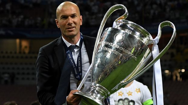 
                <strong>Zinedine Zidane (Real Madrid)</strong><br>
                Zinedine Zidane ist erst seit Beginn dieses Jahres Trainer bei Real Madrid. Nach nur fünf Monaten im Amt gewann der Franzose mit den Königlichen die Champions League. Im Finale wurde Stadtrivale Atletico im Elfmeterschießen bezwungen. Es war Reals elfter Titel in Europas Königsklasse.
              