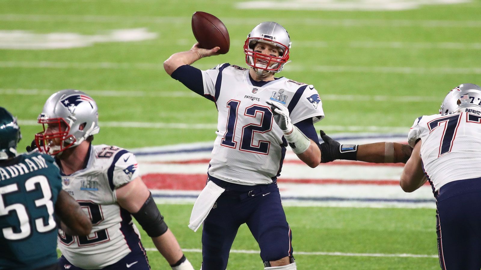 
                <strong>4. Rekord: Meiste Touchdown-Pässe</strong><br>
                1. Tom Brady: 182. Joe Montana: 113. Terry Bradshaw: 9
              