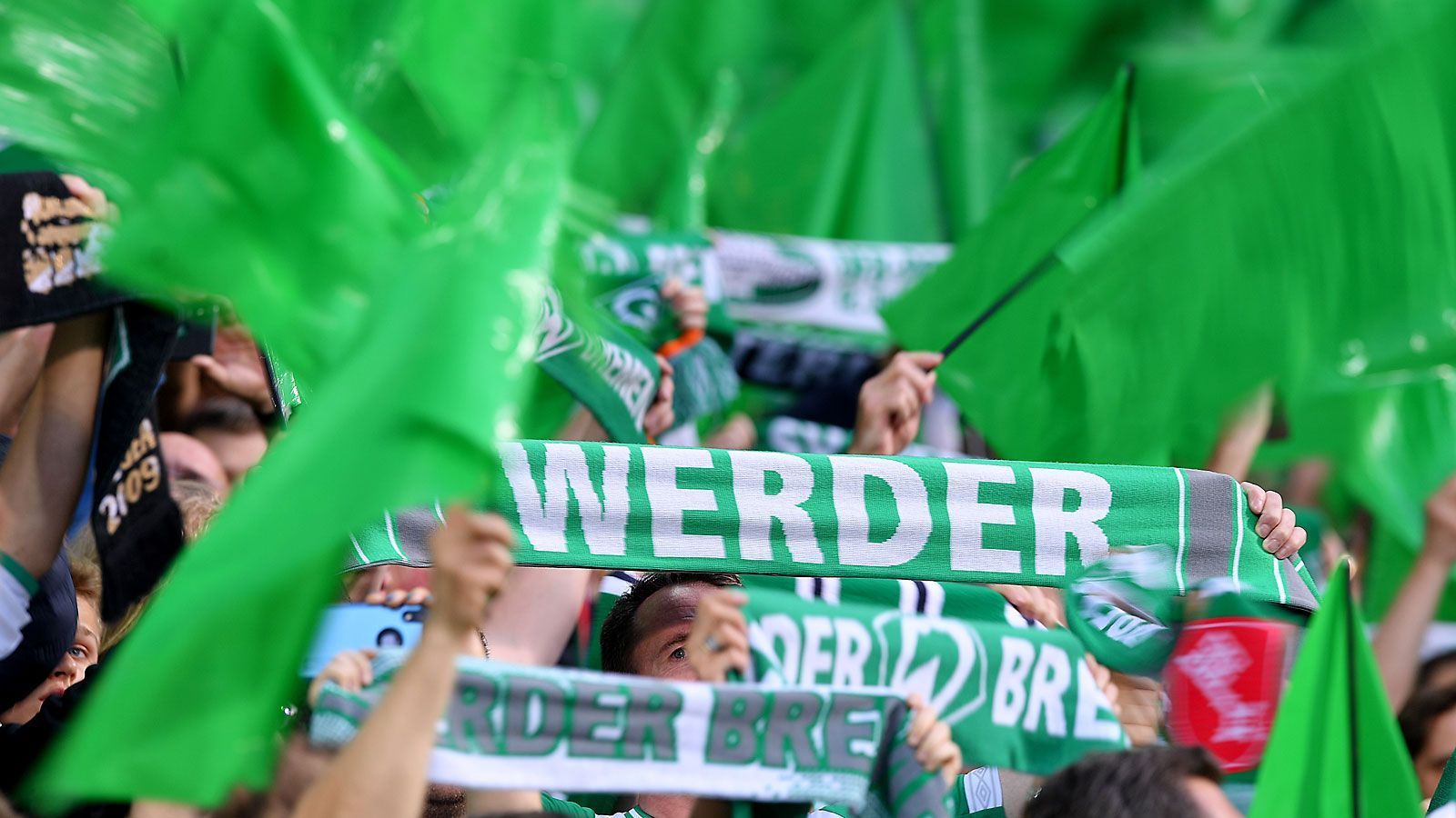 
                <strong>Platz 4: SV Werder Bremen (Weserstadion)</strong><br>
                Auslastung: 98,3 ProzentKapazität: 42.100Zuschauerschnitt: 41.403Ausverkaufte Spiele: 9
              