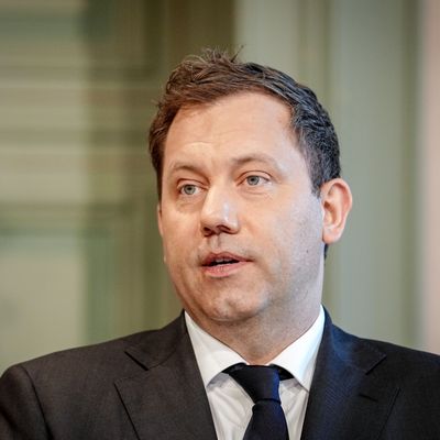 SPD-Chef Klingbeil steht zu Frauke Brosius-Gersdorf und sieht Unionsbedenken wegen angeblicher Plagiatsvorwürfe ausgeräumt. 
