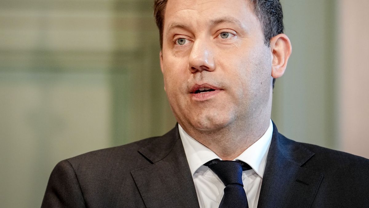 SPD-Chef Klingbeil steht zu Frauke Brosius-Gersdorf und sieht Unionsbedenken wegen angeblicher Plagiatsvorwürfe ausgeräumt. 